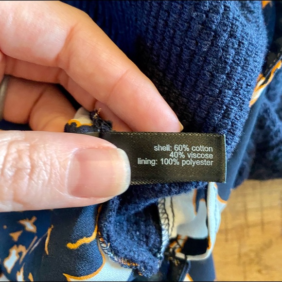 The limited navy/floral sweater - Picture 3 of 7